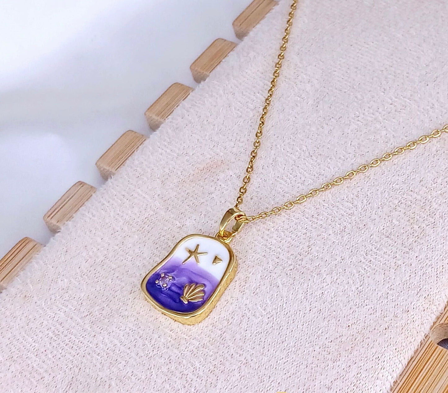 Vista Necklace