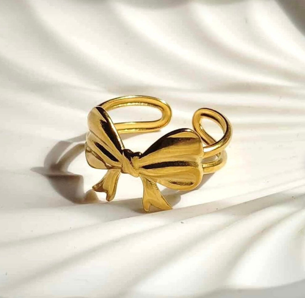 Bella Bow Ring