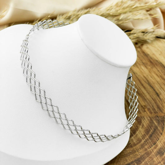 Lattice Choker Necklace