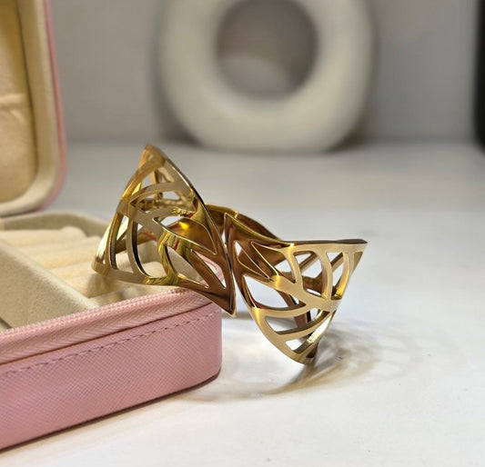 Vela Bracelet