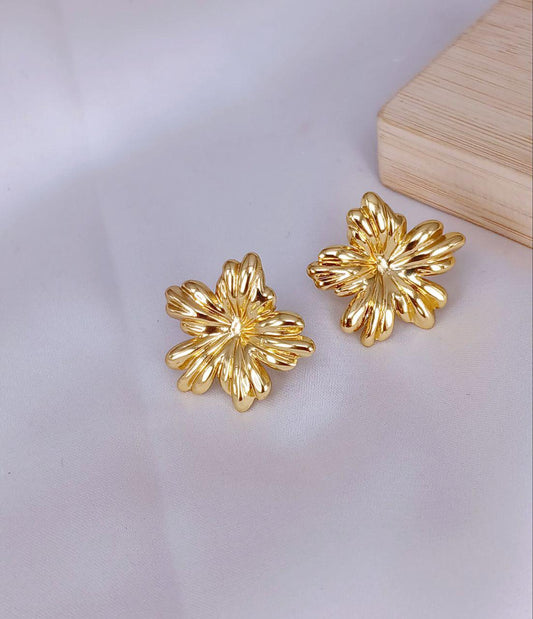 Fluer Earrings