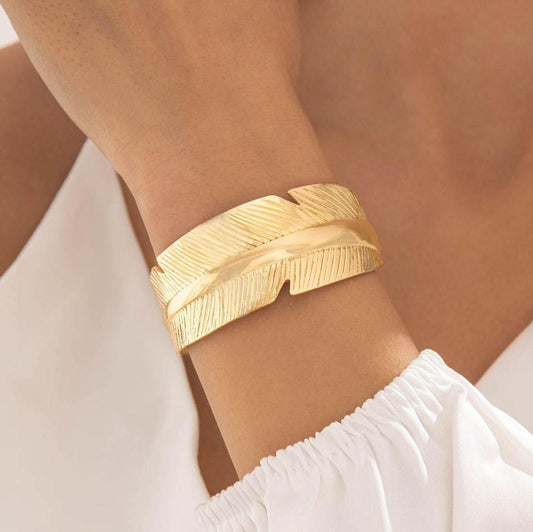 Silken Edge Bracelet