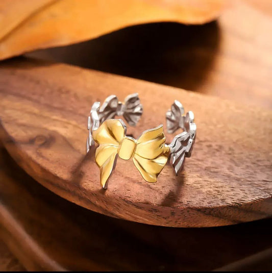 Bowy Ring