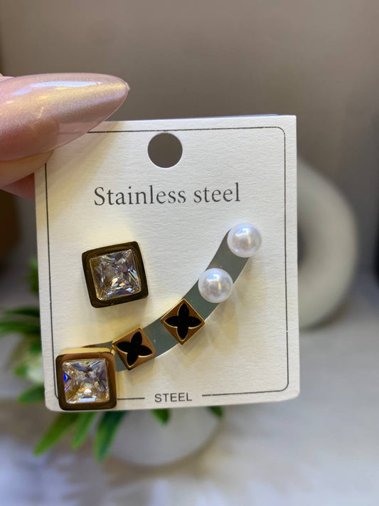 Royal Fram Earring Set