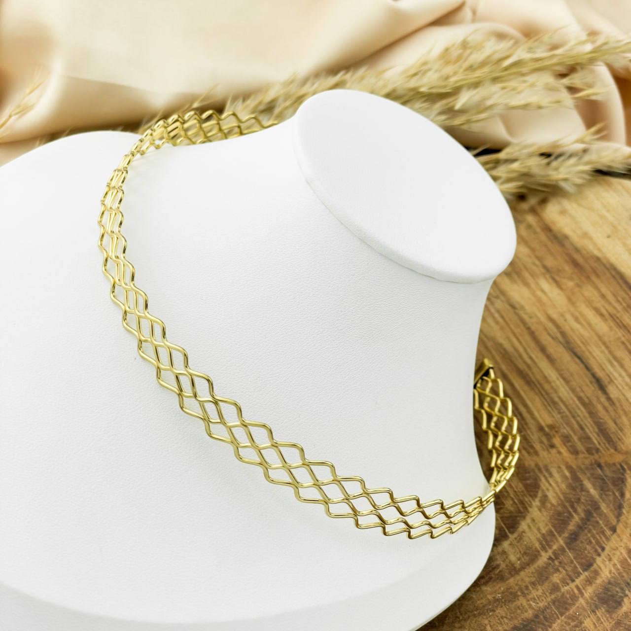 Lattice Choker Necklace