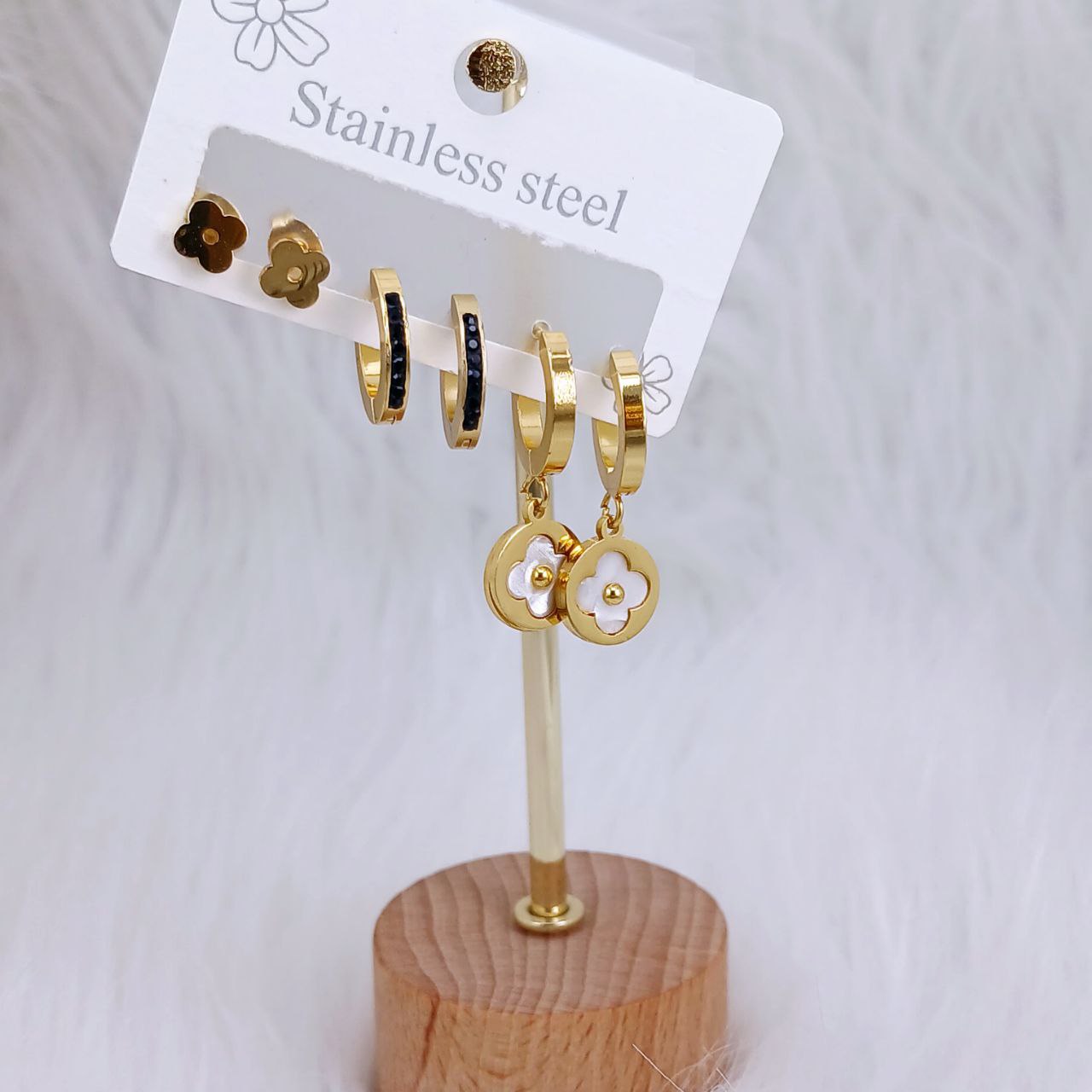 Black & White Van Cleef Earring Set