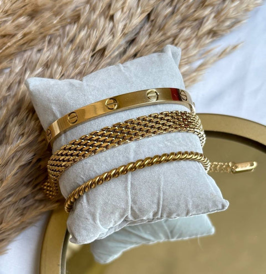 Deronda Set 9 Layering